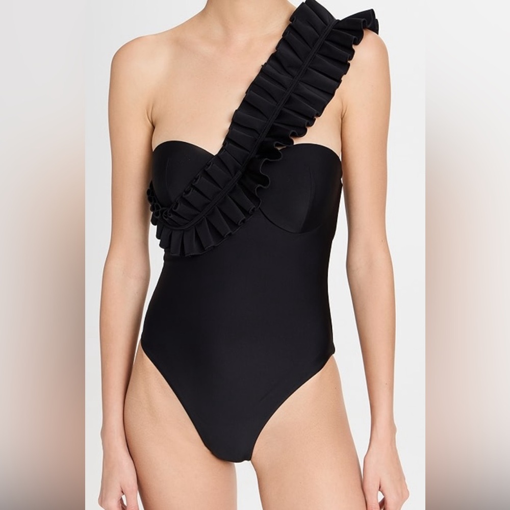 Andrea Iyamah - Nisi One Piece XXL